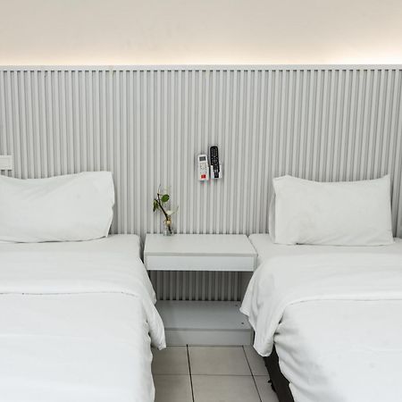 Ihome Boutique Hotel Seri Kembangan Kültér fotó