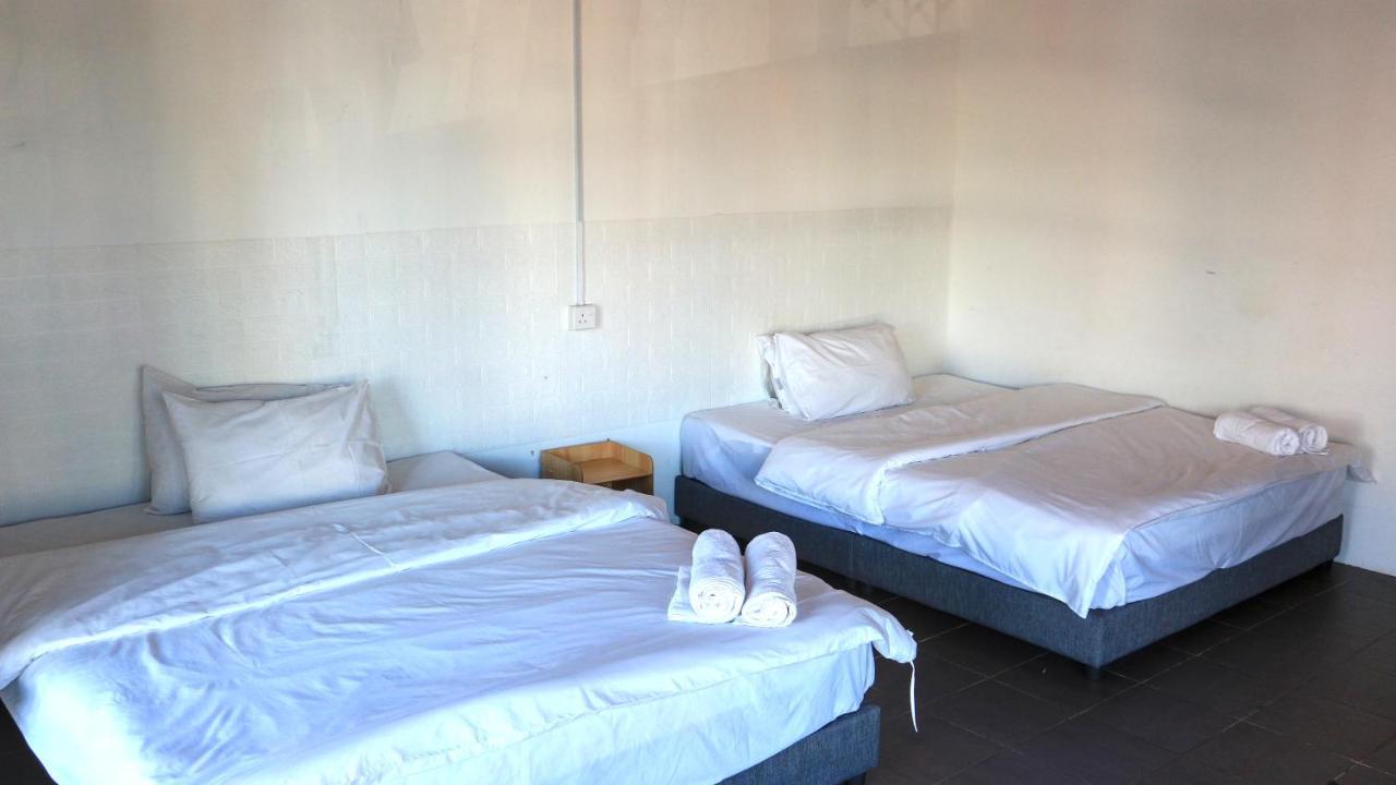 Ihome Boutique Hotel Seri Kembangan Kültér fotó