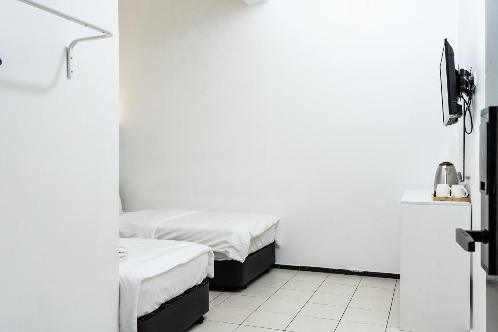 Ihome Boutique Hotel Seri Kembangan Kültér fotó