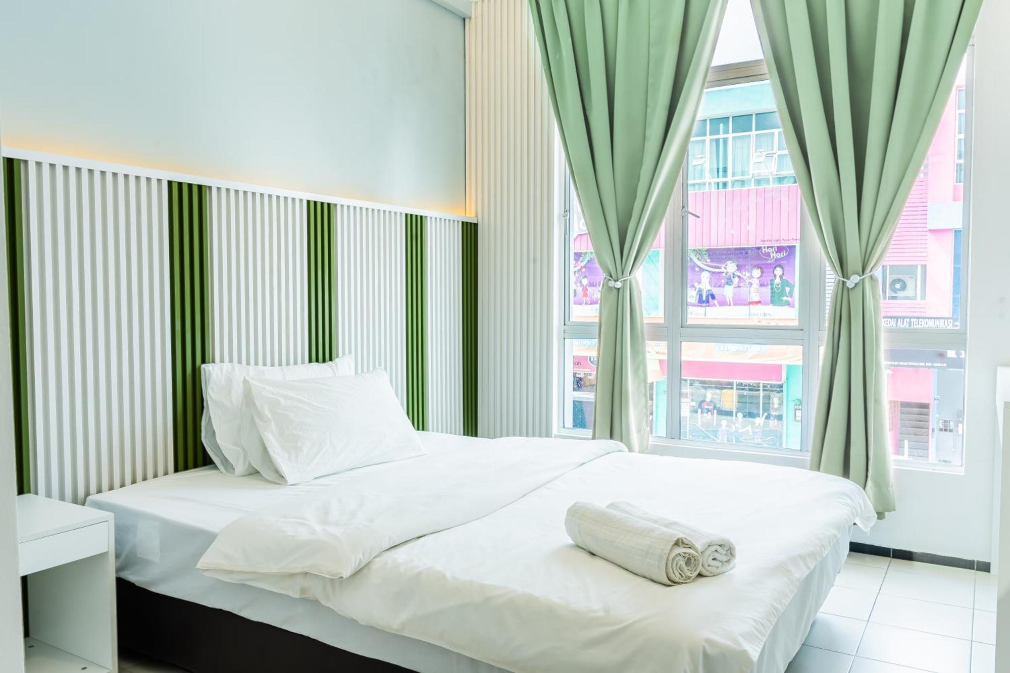 Ihome Boutique Hotel Seri Kembangan Kültér fotó